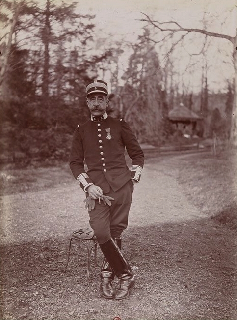 Le colonel de Lestapis - Tiré de l'ouvrage L'Equipage du marquis de Chambray - Photos de Maurice de Gasté (1894) - Bnf (Gallica)